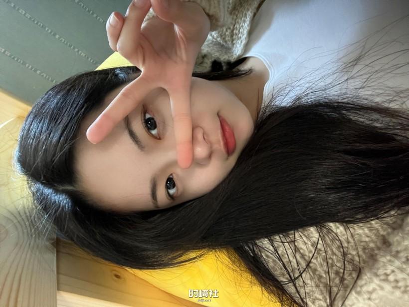 EUNCHAE洪恩采隶属哪个女团成员?凭借怎样眼神和微笑吸引人们视线? EUNCHAE洪恩采隶属哪个女团成员?凭借怎样眼神和微笑吸引人们视线?