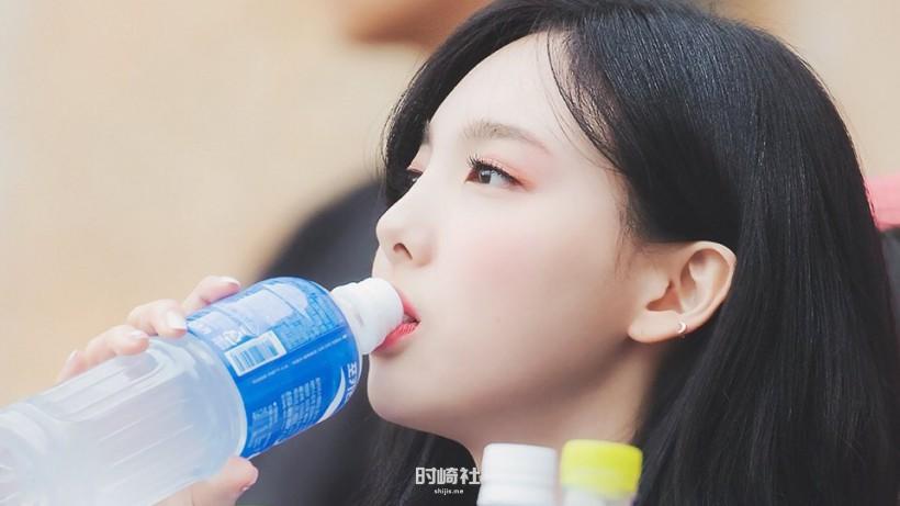 Lim Na Yeon林娜琏哪年SOLO出道?为何能展现充满青春少女风格魅力? Lim Na Yeon林娜琏哪年SOLO出道?为何能展现充满青春少女风格魅力?
