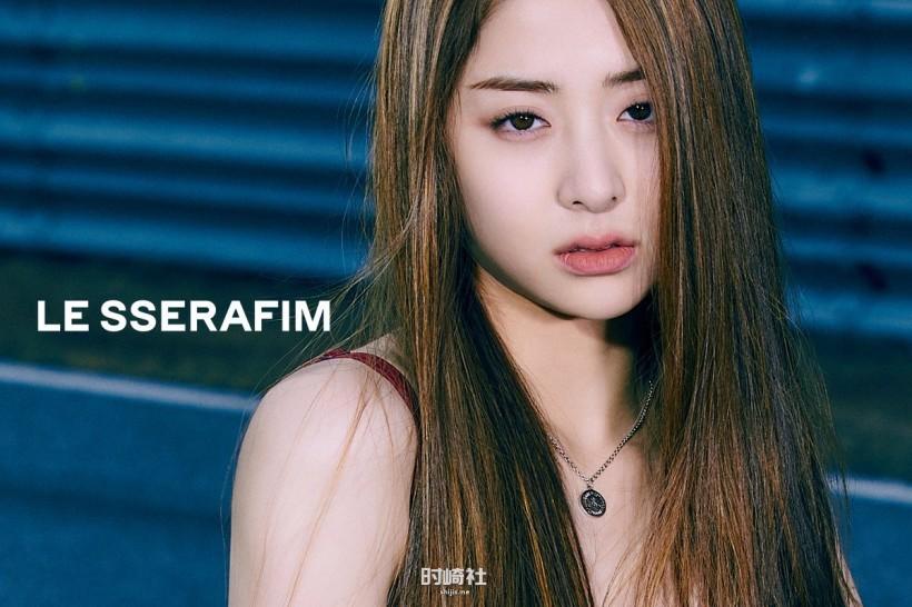Yunjin Huh许允真隶属哪个女团成员?她搭配表情散发出怎样可爱和性感? Yunjin Huh许允真隶属哪个女团成员?她搭配表情散发出怎样可爱和性感?