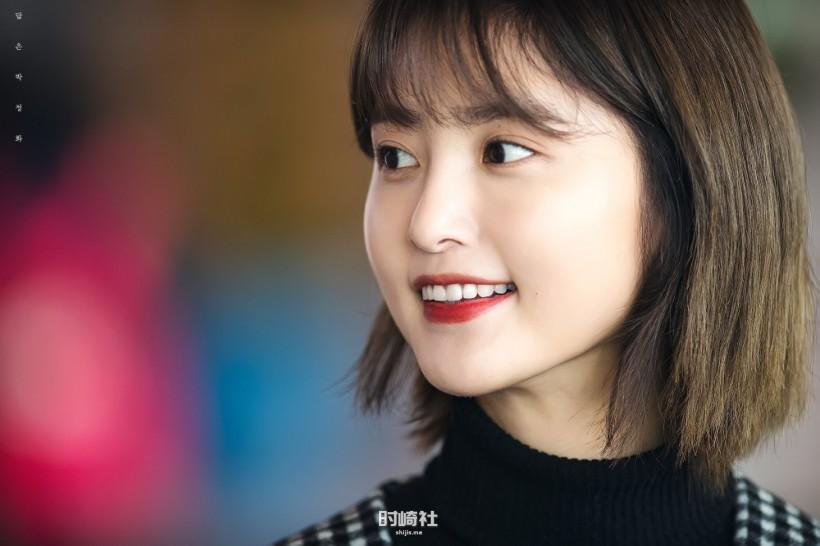 Park Jung Hwa朴正花隶属哪个女团成员?为何脸型很圆但是又不失可爱? Park Jung Hwa朴正花隶属哪个女团成员?为何脸型很圆但是又不失可爱?