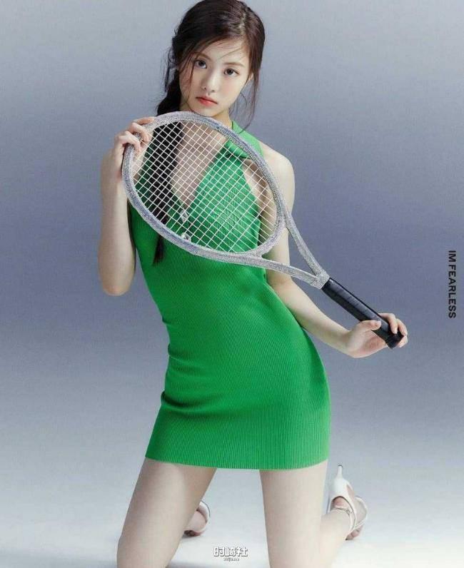 退出LE SSERAFIM的金佳览:近日通过熟人SNS发表关於校园暴力争议立场 退出LE SSERAFIM的金佳览:近日通过熟人SNS发表关於校园暴力争议立场