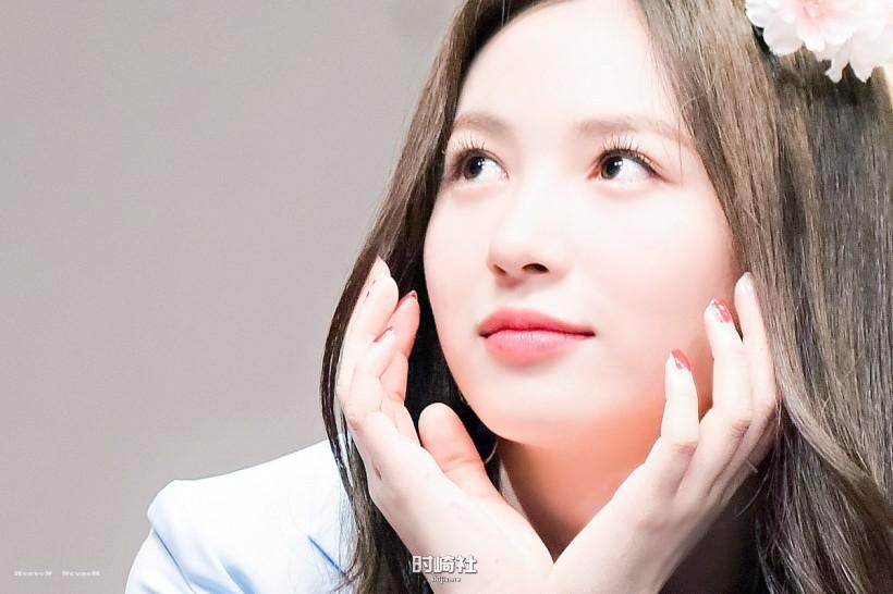 Heo Ji Won许智媛隶属哪个女团成员?她凭借怎样“纯白美”吸引眼球? Heo Ji Won许智媛隶属哪个女团成员?她凭借怎样“纯白美”吸引眼球?
