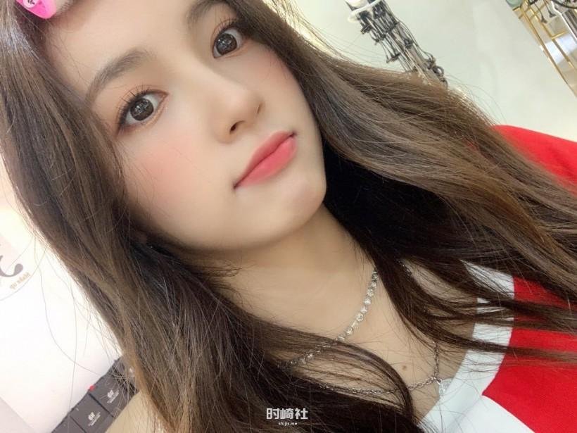 Heo Ji Won许智媛隶属哪个女团成员?她凭借怎样“纯白美”吸引眼球? Heo Ji Won许智媛隶属哪个女团成员?她凭借怎样“纯白美”吸引眼球?