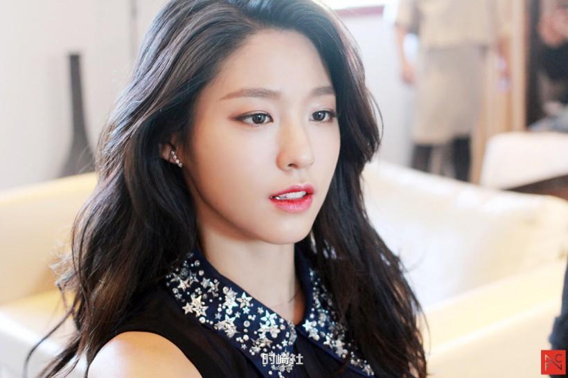 Kim Seol Hyun金雪炫是哪个女团成员转型成功?拥有一双怎样逆天长腿? Kim Seol Hyun金雪炫是哪个女团成员转型成功?拥有一双怎样逆天长腿?