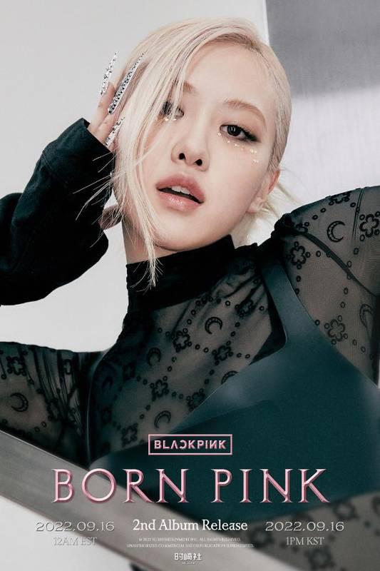 BLACKPINK释出全新主打歌回归首波预告:背景中出现过往经典热门曲名 BLACKPINK释出全新主打歌回归首波预告:背景中出现过往经典热门曲名