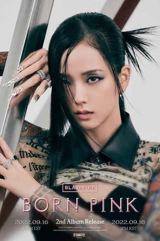 BLACKPINK释出全新主打歌回归首波预告:背景中出现过往经典热门曲名 BLACKPINK释出全新主打歌回归首波预告:背景中出现过往经典热门曲名