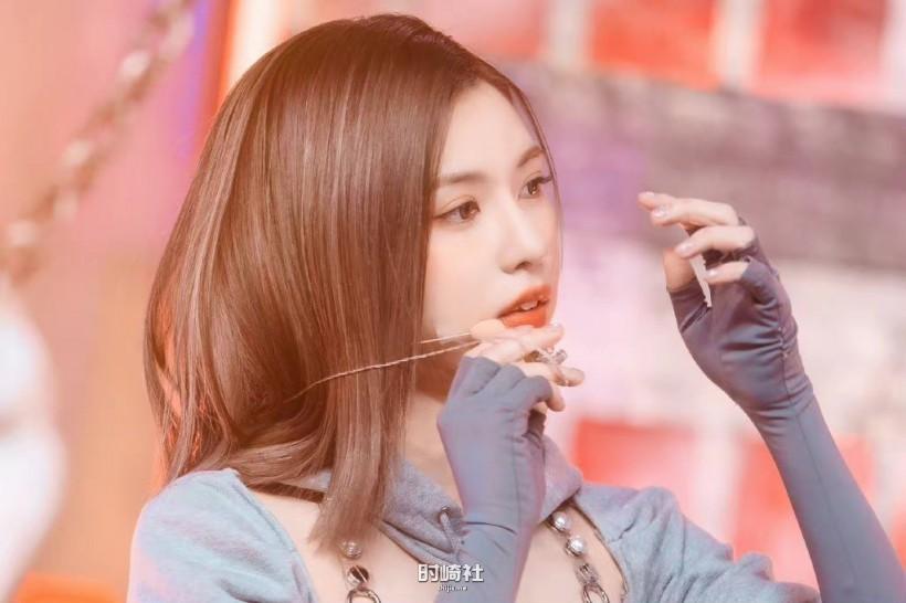 BAE裴真率隶属哪个女团成员?眼神散发怎样气场!展现独特视觉冲击力? BAE裴真率隶属哪个女团成员?眼神散发怎样气场!展现独特视觉冲击力?