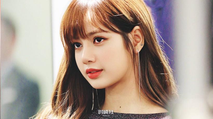 Lalisa Manoban(LISA)哪年SOLO出道?何时展现舞蹈才华造就出众实力? Lalisa Manoban(LISA)哪年SOLO出道?何时展现舞蹈才华造就出众实力?