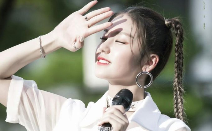 拥有怎样冷酷、高傲独一无二的脸?Hwang Yeji黄礼志隶属哪个女团成员?