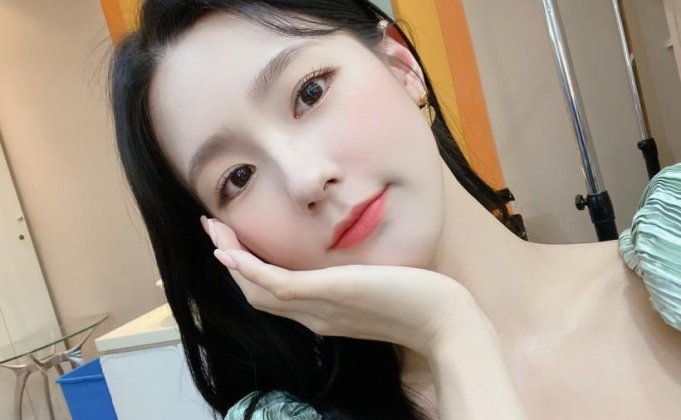 将怎样性感清纯双重魅力汇集一体?Cho Mi Yeon曺薇娟哪年SOLO出道?