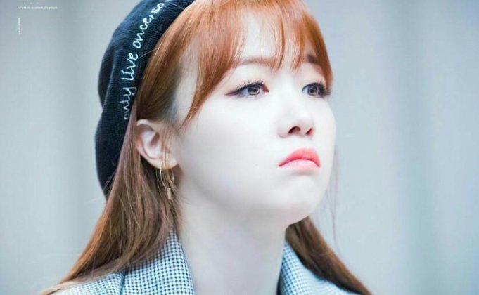 她主演哪部漫改剧重返电视荧屏?Bang Min-ah方敏雅隶属哪个女团成员?