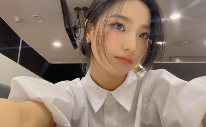 整体带给观众怎样清爽视觉体验?Sae-rom Lee李赛纶隶属哪个女团成员?