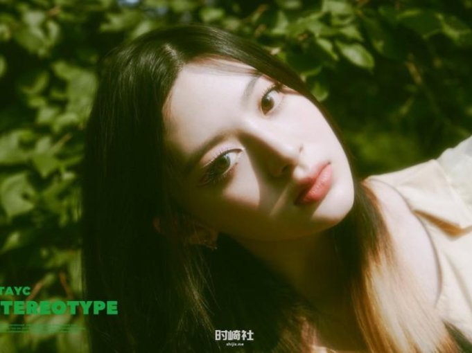 凭借怎样可爱美貌吸引人们注意？Yoon Se Eun尹势银隶属哪个女团成员？